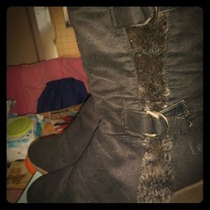 New! Lei boots size 8